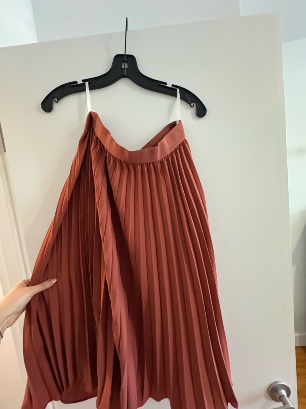Pleated Midi Skirt in Rust